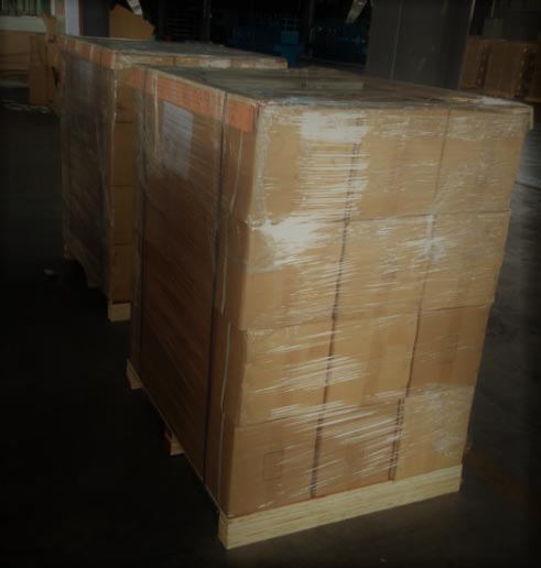 Product export pallet with carton box 